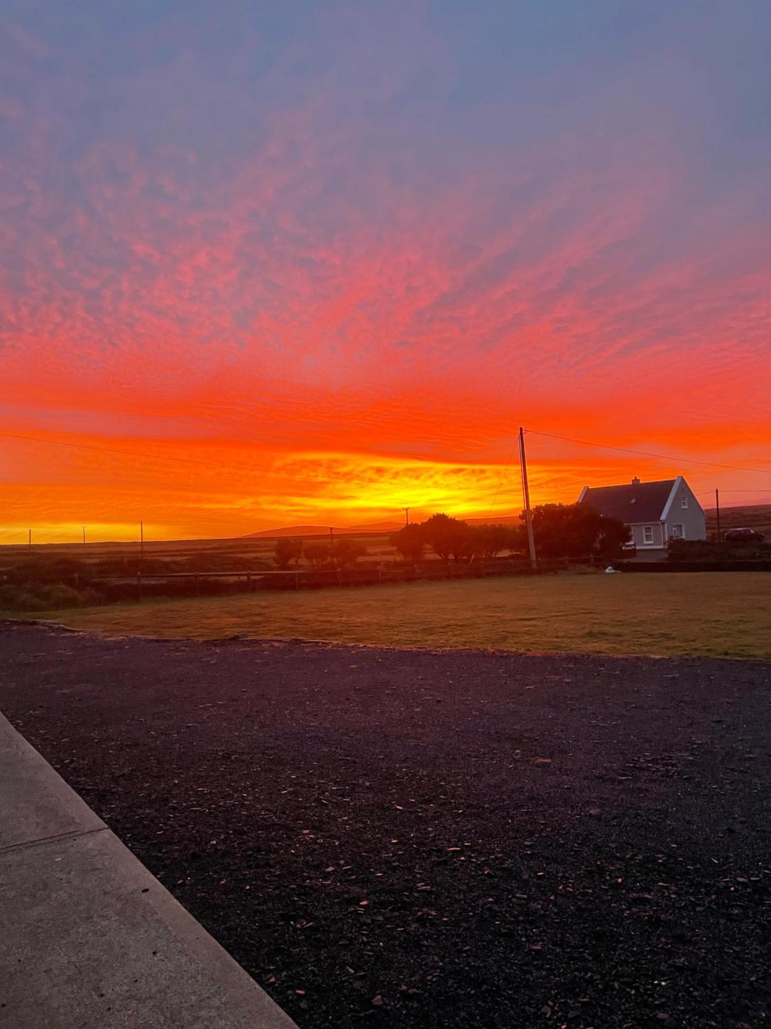 Bed and Breakfast Cois Na Mara Eire Code V15 T677 Derrynadivva Exteriér fotografie